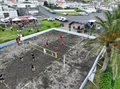TORNEIO DE VOLEIBOL (6 EQUIPAS) E FUTEBOL DE PRAIA (4 EQUIPAS)